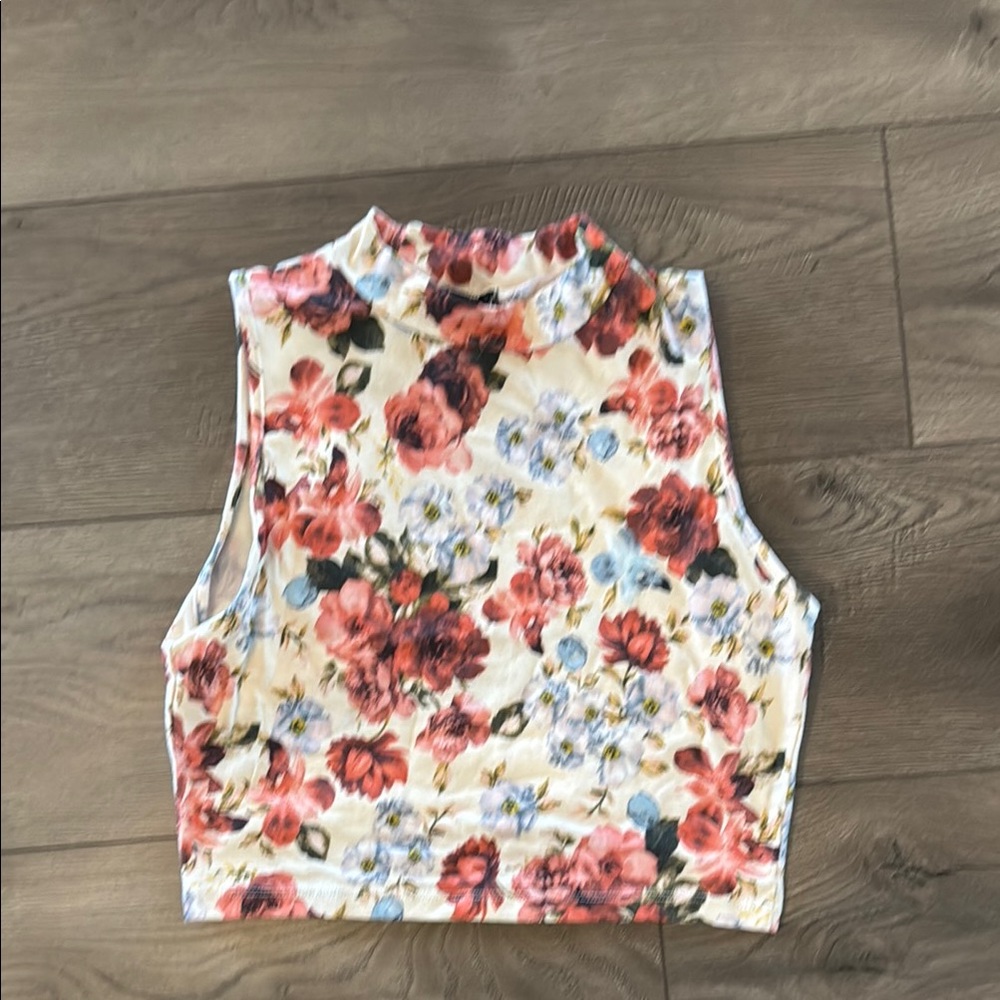 Floral Sleeveless Women's Top - Multicolor